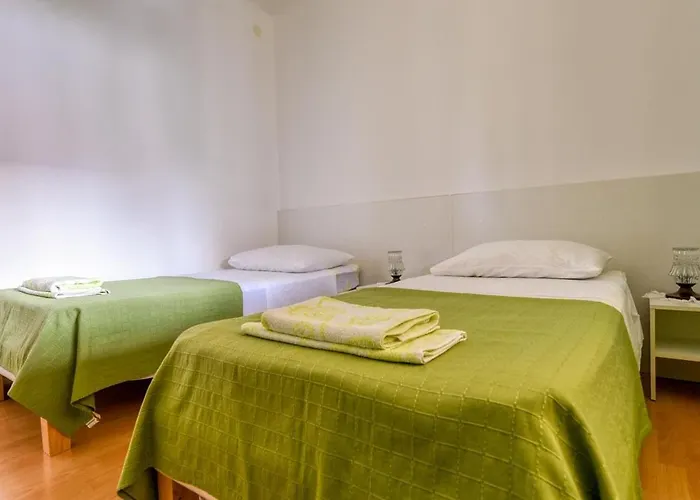 Appartamento Luiza With Terrace,