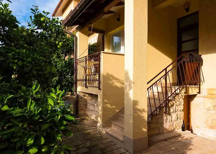 Appartamento Luiza With Terrace,