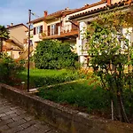 Lägenhet Luiza With Terrace, Rovinj